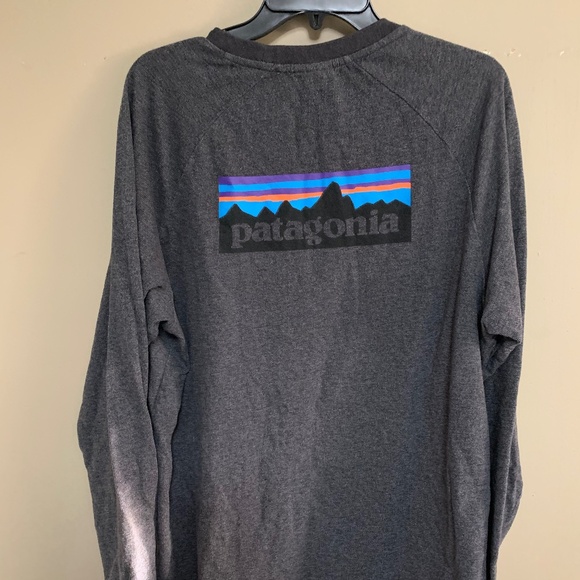 Patagonia Men's P-6 Logo Lightweight Crew Sweatshirt Grey Large Outdoors Minimal - Picture 2 of 9